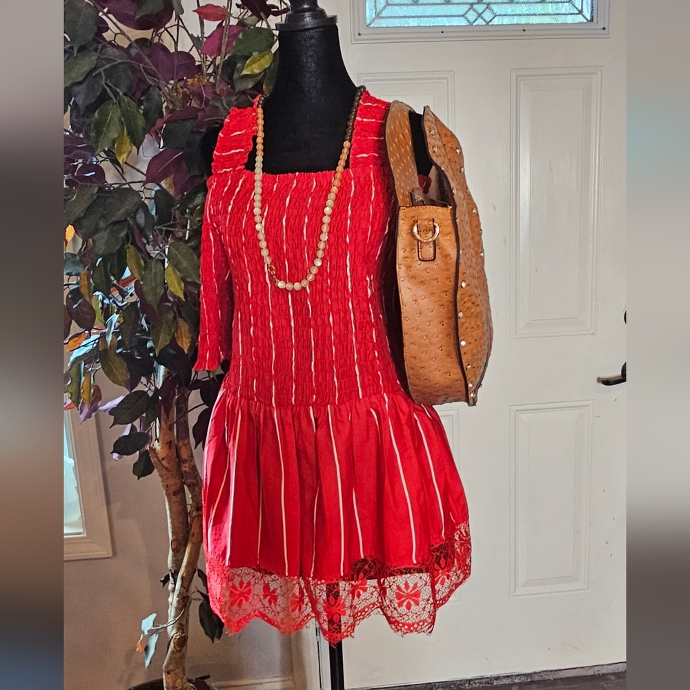 New ROUGE COLLECTION Red & White Striped Smocked Off-Shoulder Top Blouse size X2